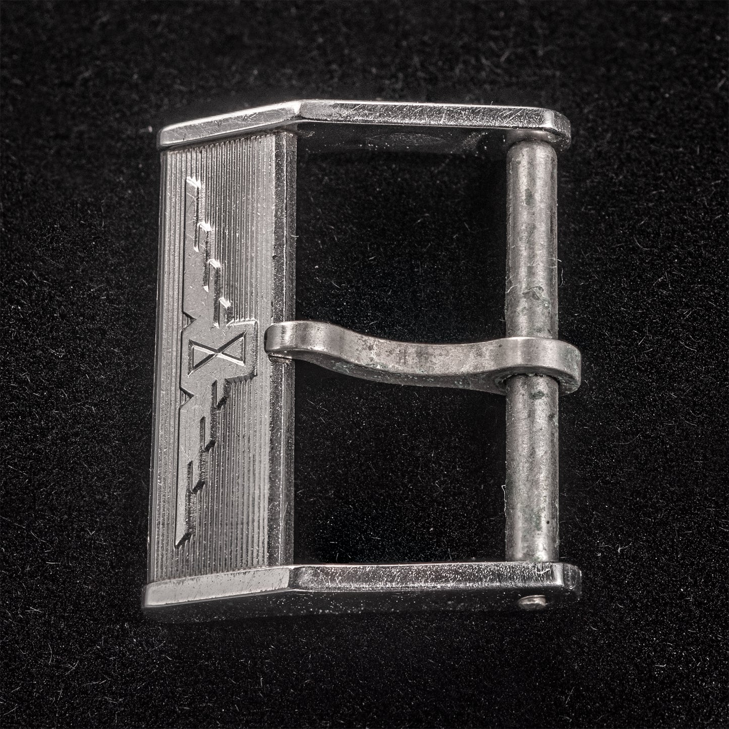 No. b6935 / Longines 16mm Buckle -- 1960s