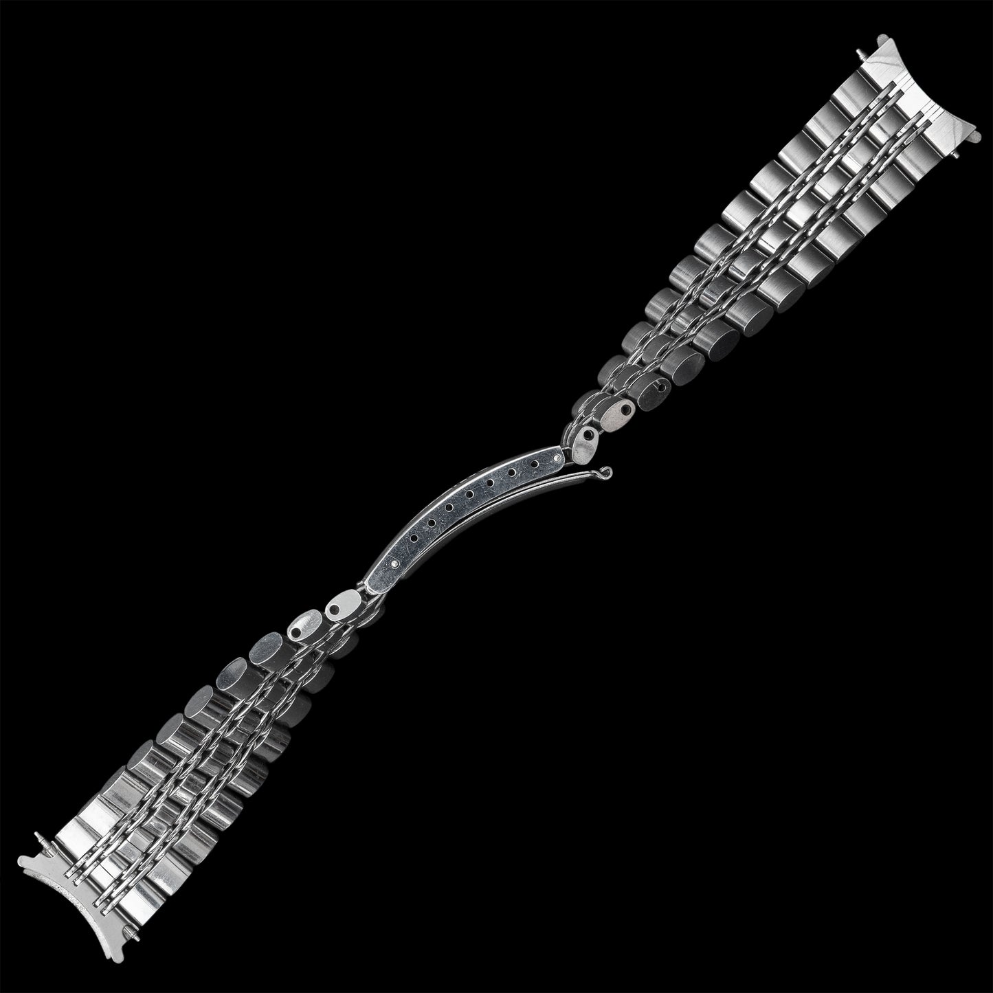 No. b7755 / Longines 18mm Bracelet -- 1960s