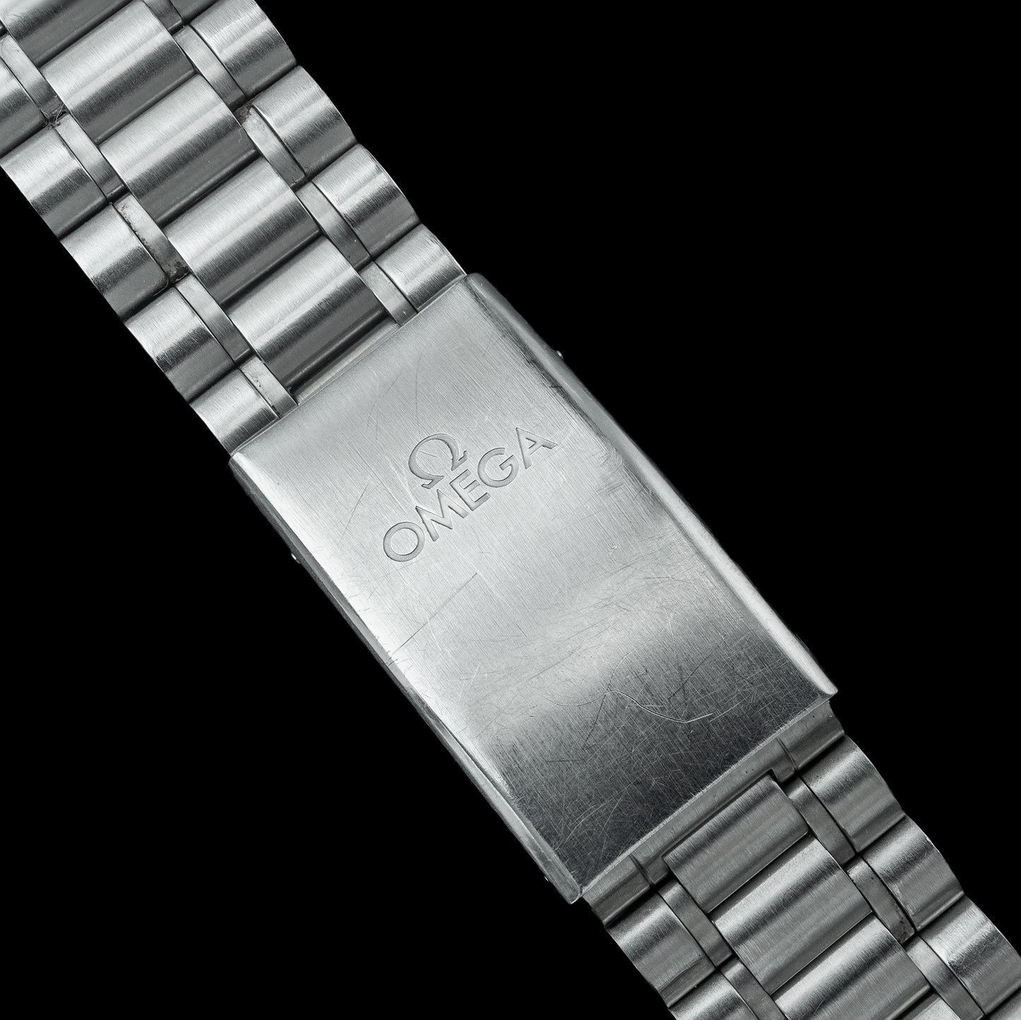 No. b8075 / Omega 19mm Bracelet - 1990s