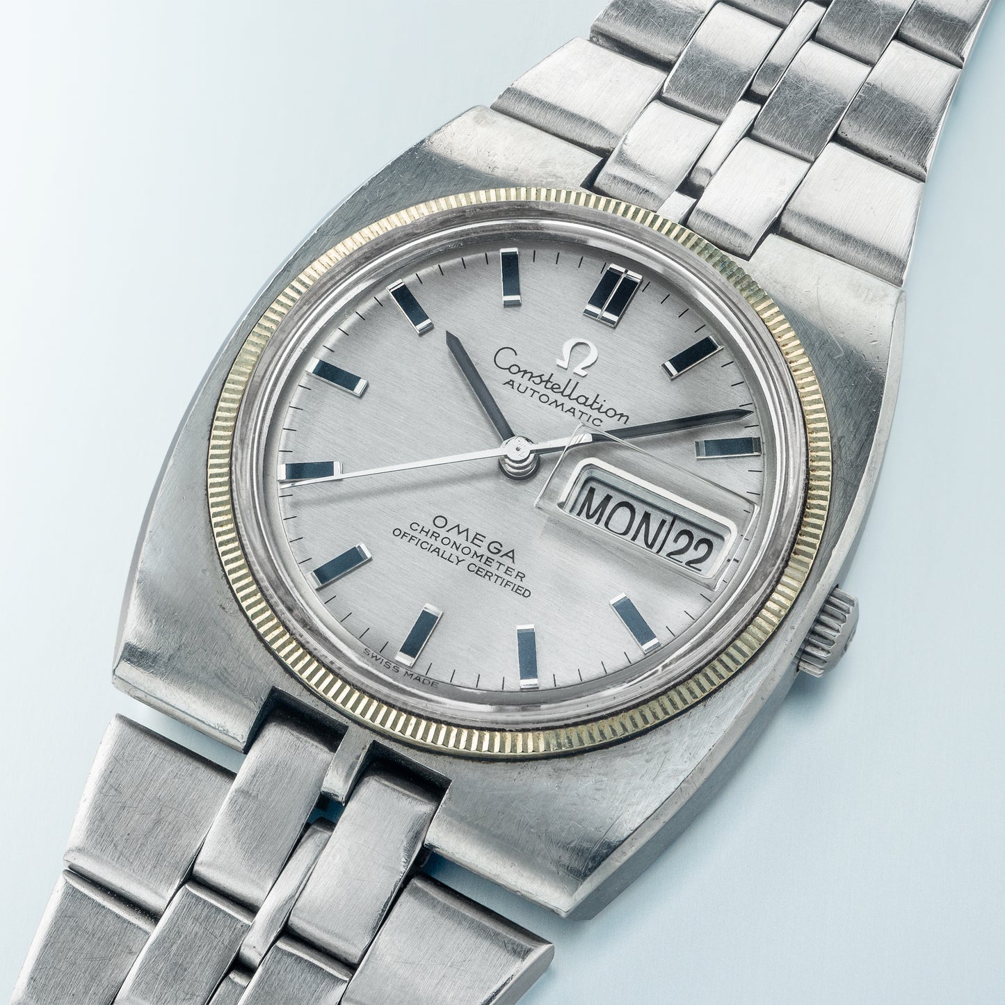 No. 817 / Omega Constellation Day-Date - 1969