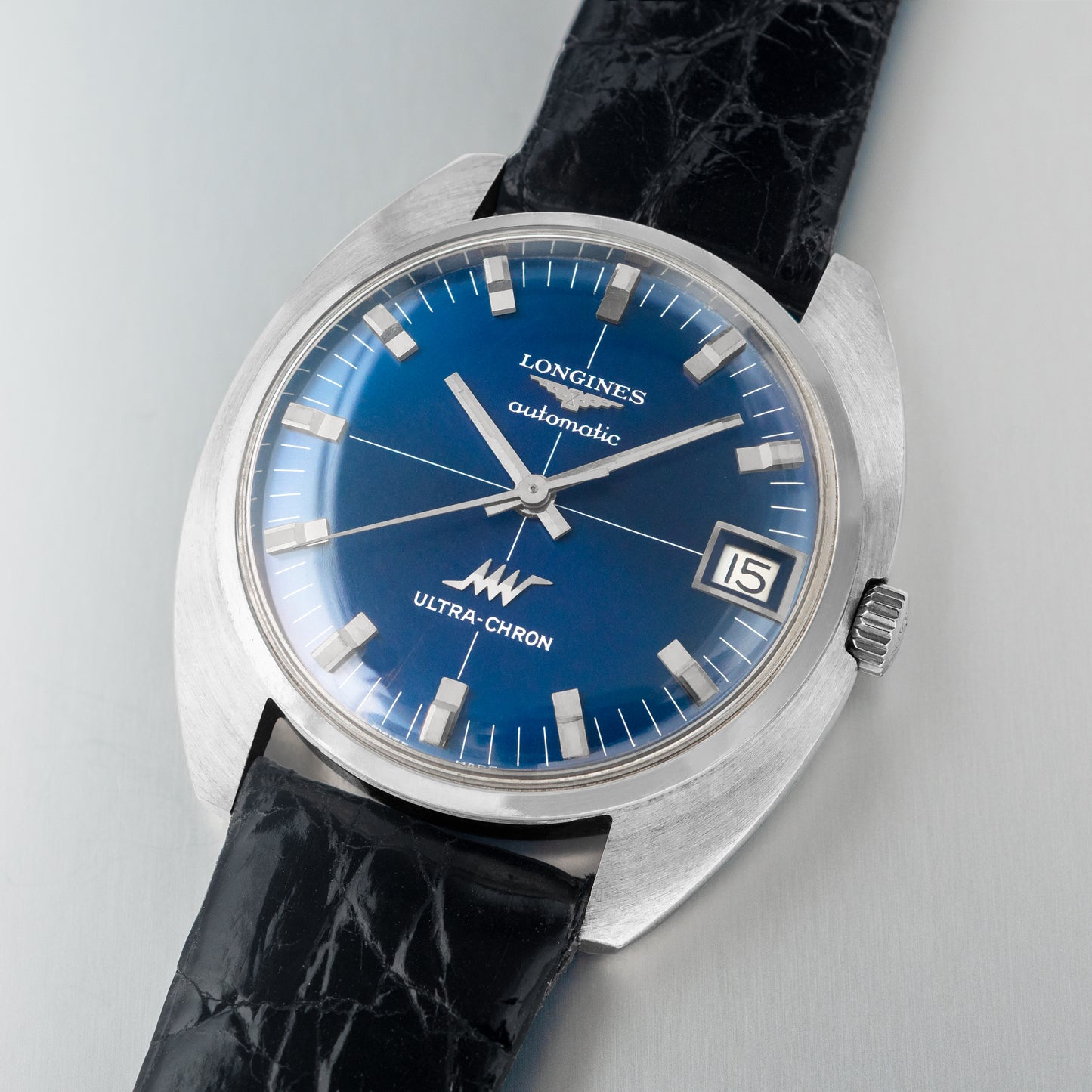 No. 832 / Longines Ultra-Chron with Box - 1974