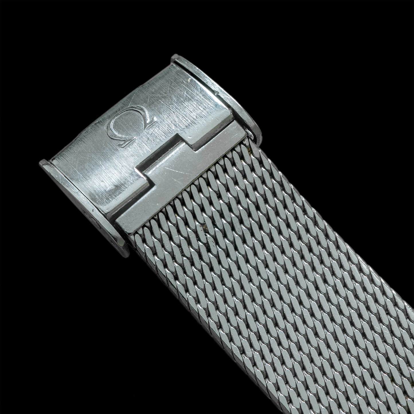 No. b3645 / Omega 18mm Mesh Bracelet - 1960s