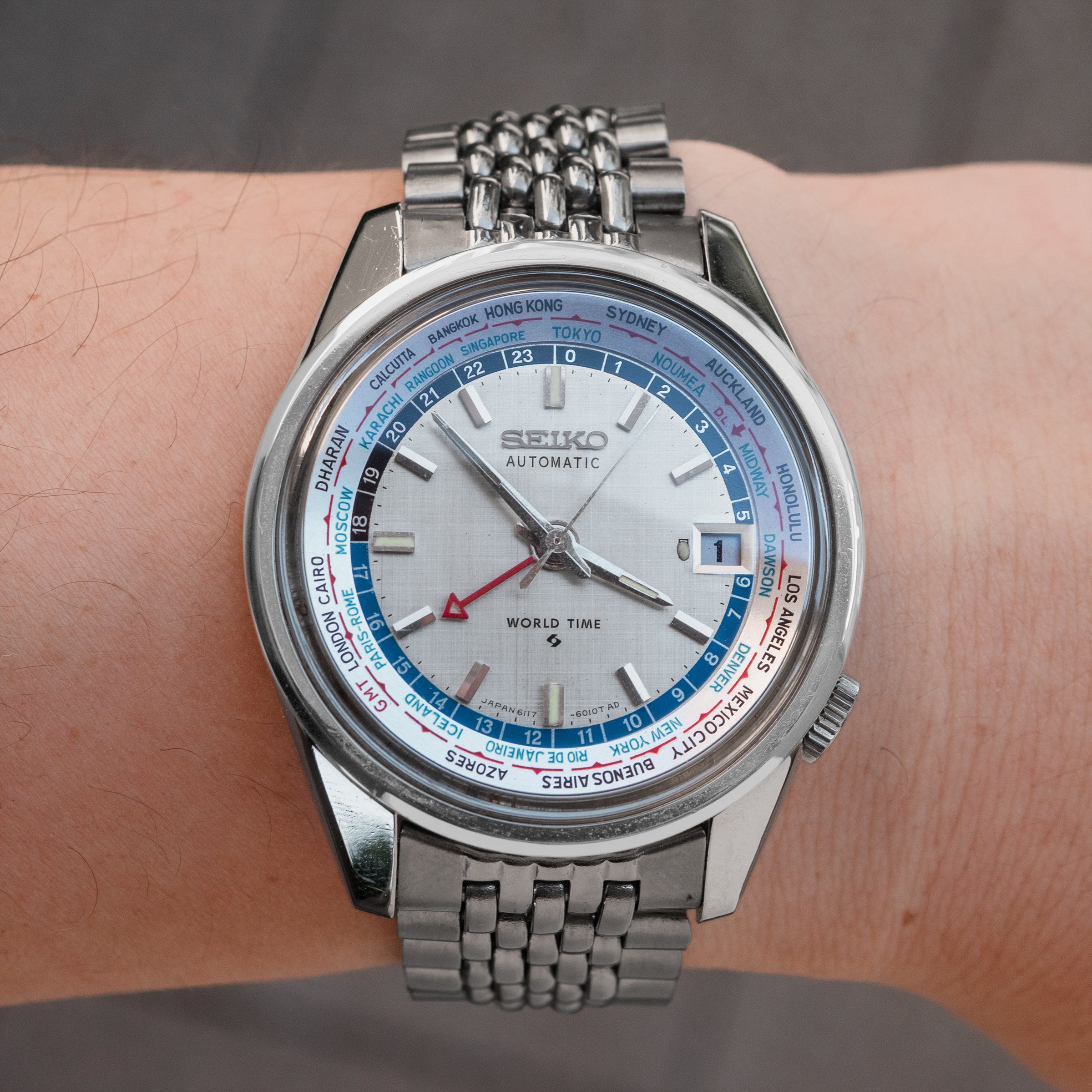 No. 379 / Seiko World Time (3rd model) - 1969 – From Time To Times