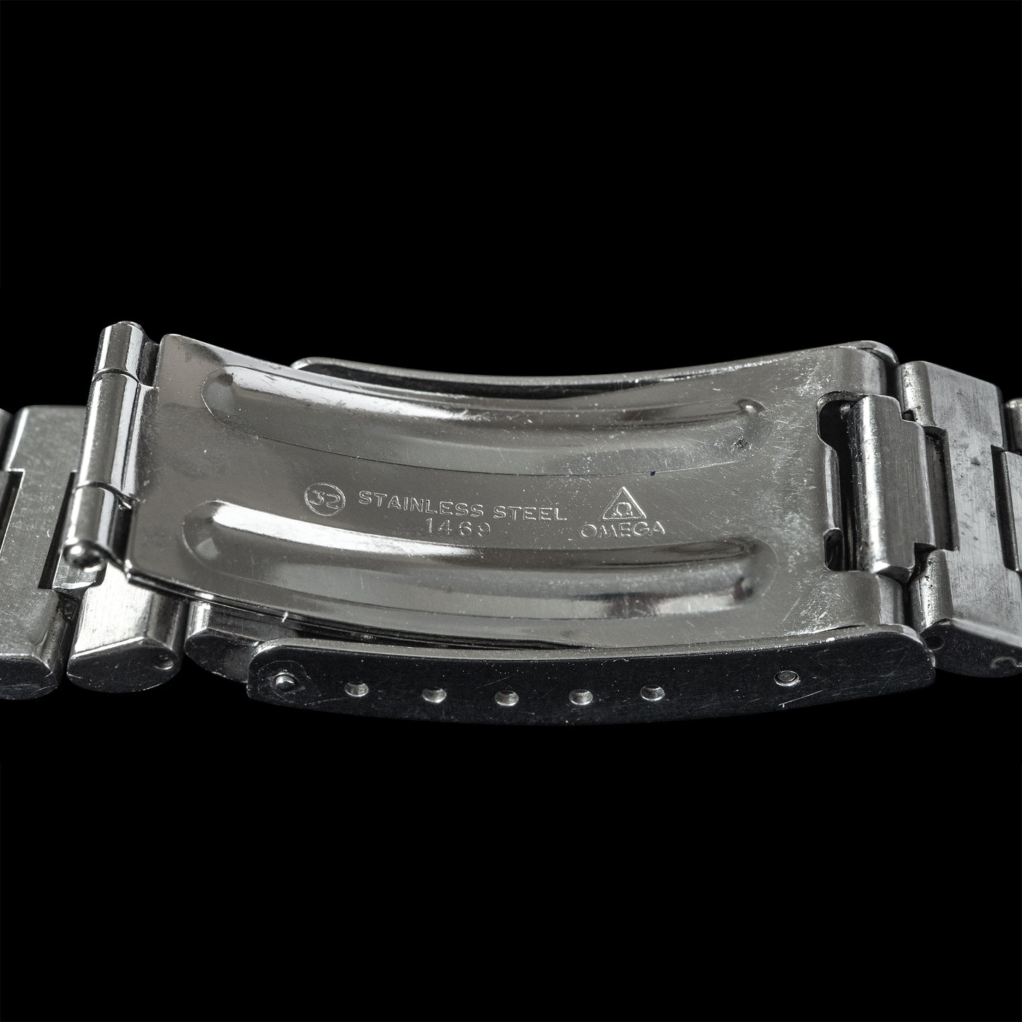 No. b5465 / Omega 18mm Speedmaster Bracelet - 1990s