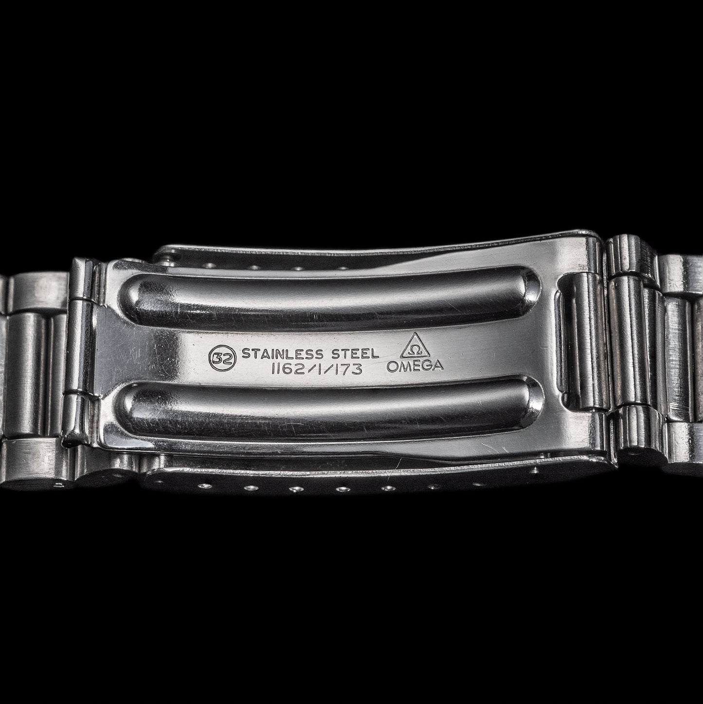 No. b6535 / Omega 20mm Bracelet - 1960s