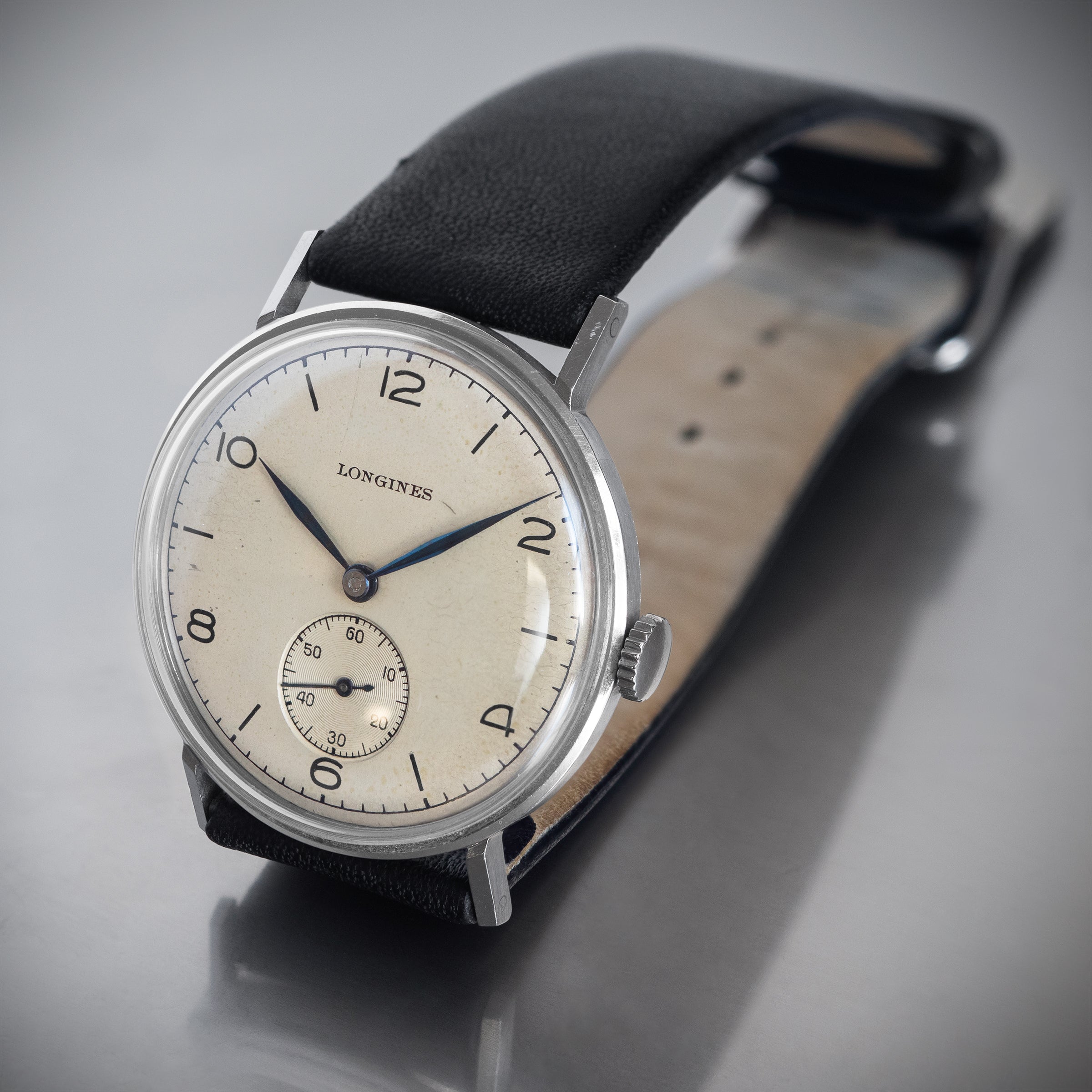 No. 664 Longines Sm. Second 1945