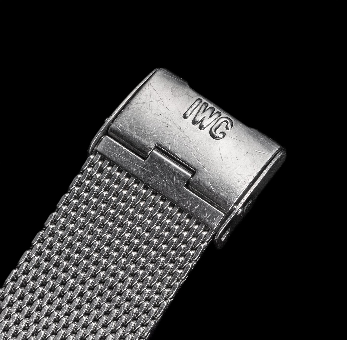 No. b6805 / IWC 19mm Mesh Bracelet - 1970s
